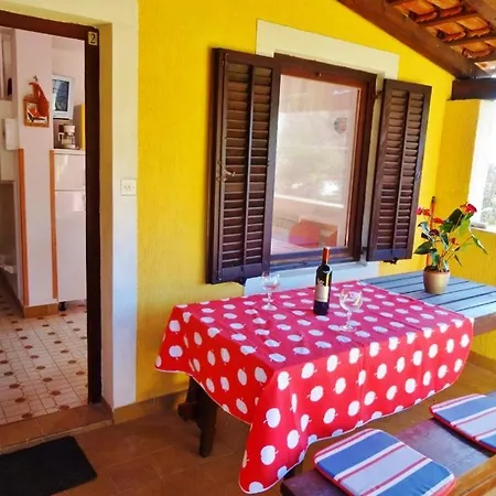 Apartman Marta Apartment Nerezine